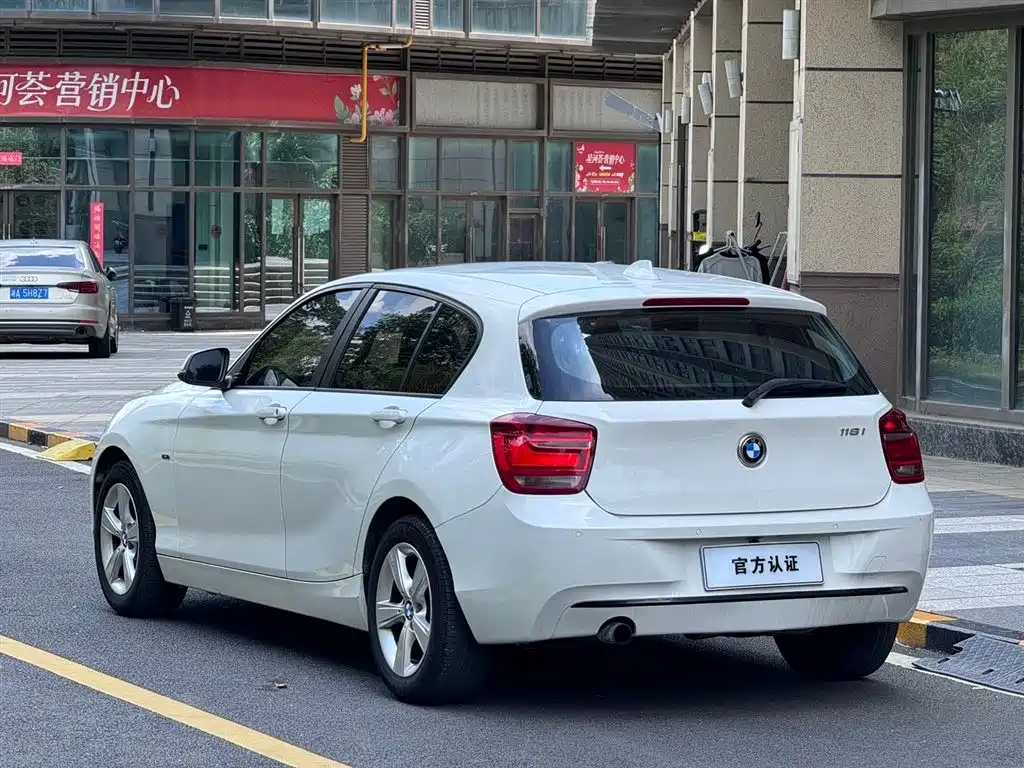 BMW 1 Series (Import) Facelift 118 i Sport