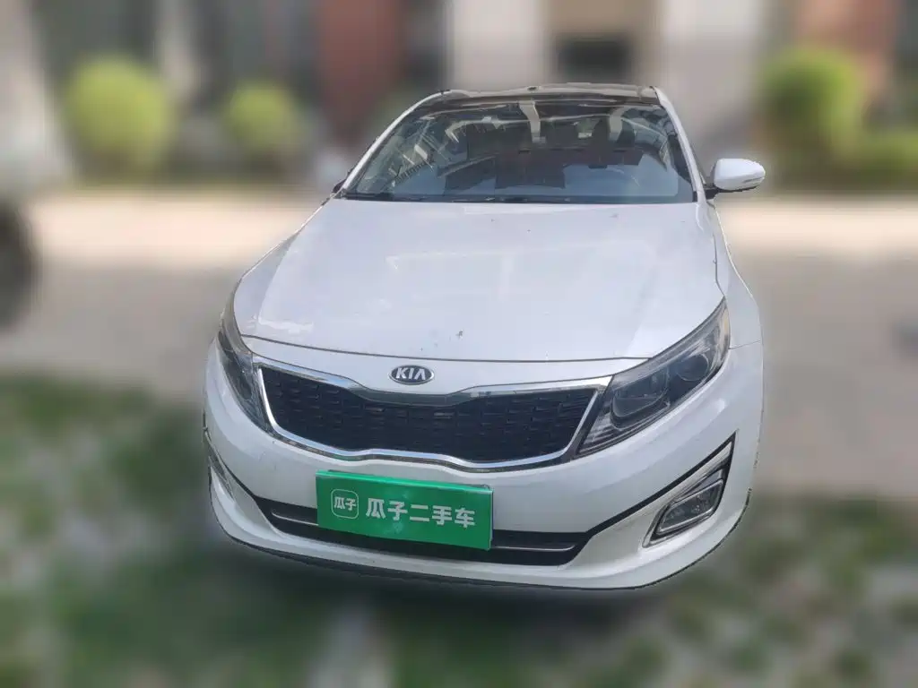 Kia K5 2.0 L Auto Luxury