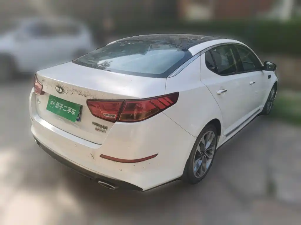 Kia K5 2.0 L Auto Luxury