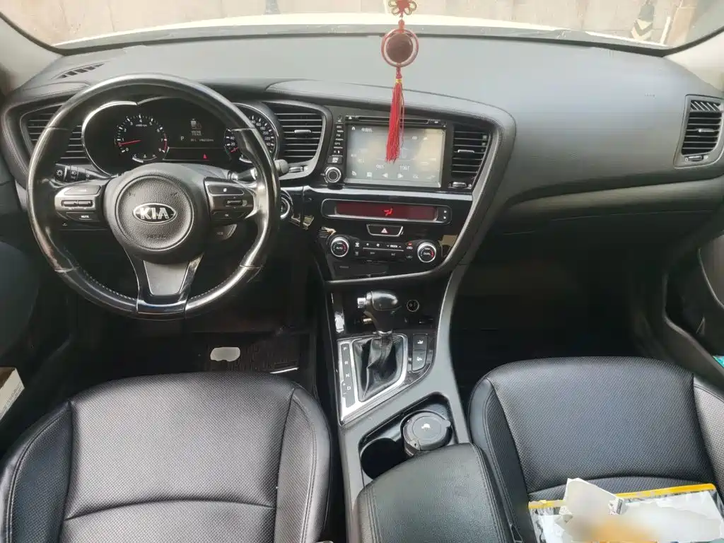 Kia K5 2.0 L Auto Luxury