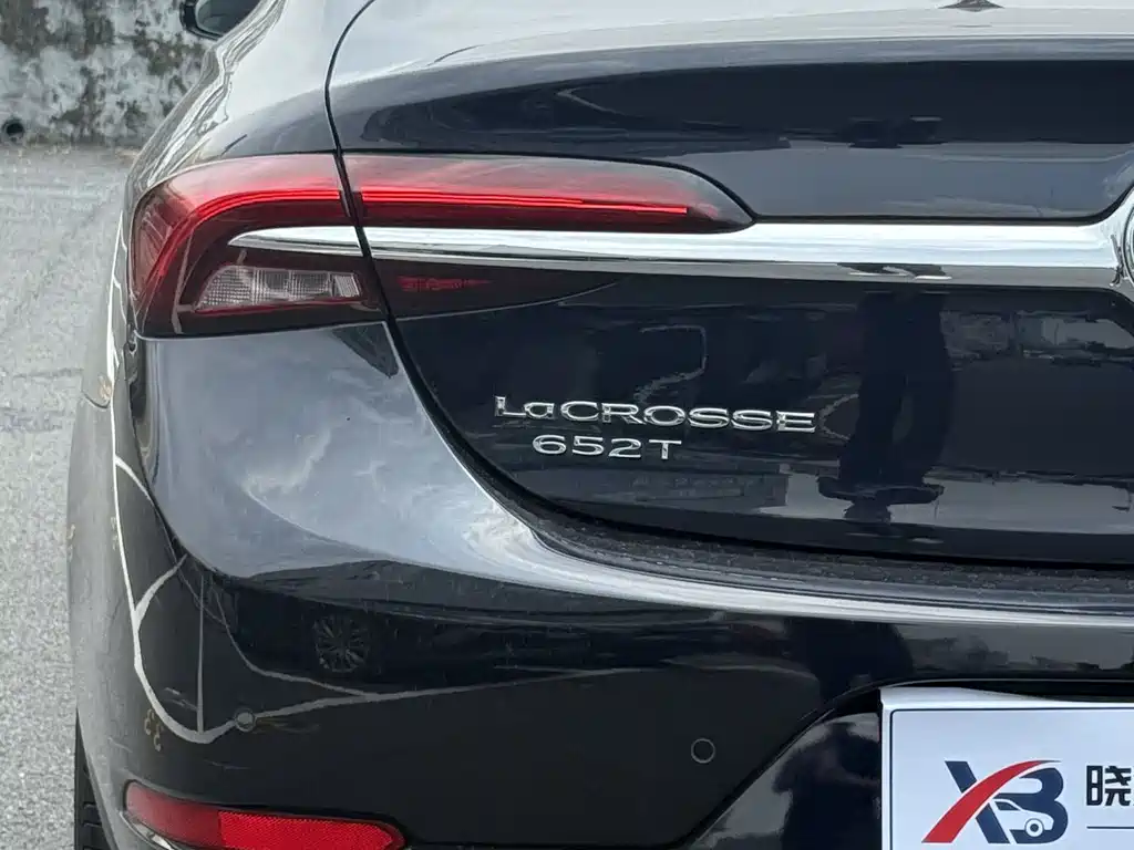 LaCrosse 652 T Luxury