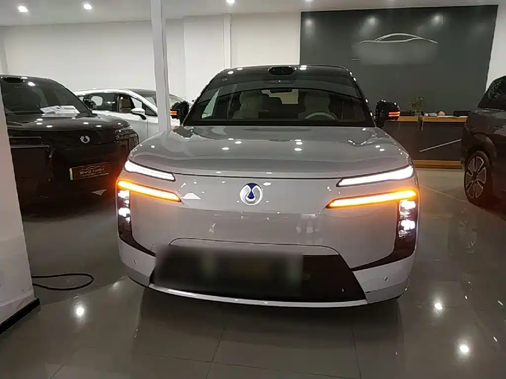Denza N8 L Flagship