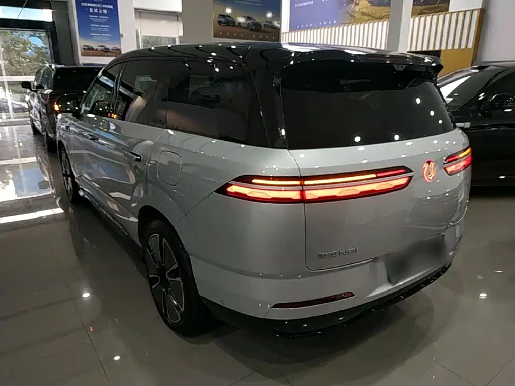 Denza N8 L Flagship