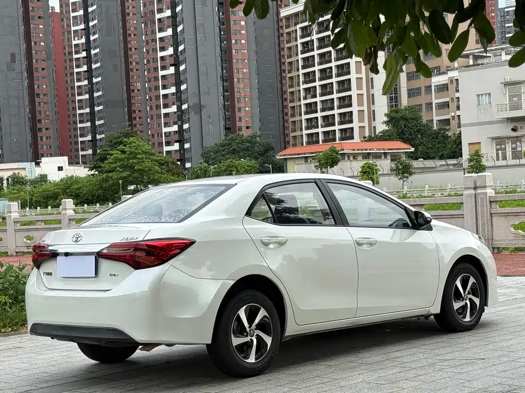 Levin Facelift 185 T CVT Elite CN-V