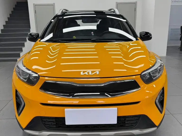 Kia Stonic 1.4 L CVT Fun Enjoyment Sunroof