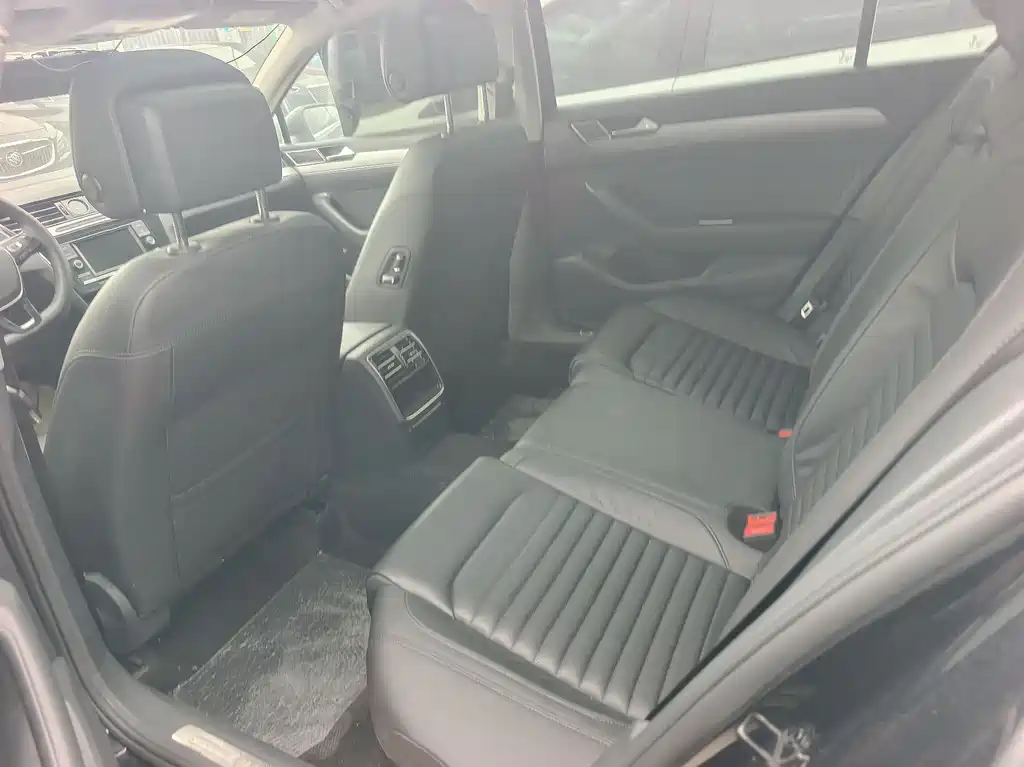 Magotan 280 TSI DSG Leading