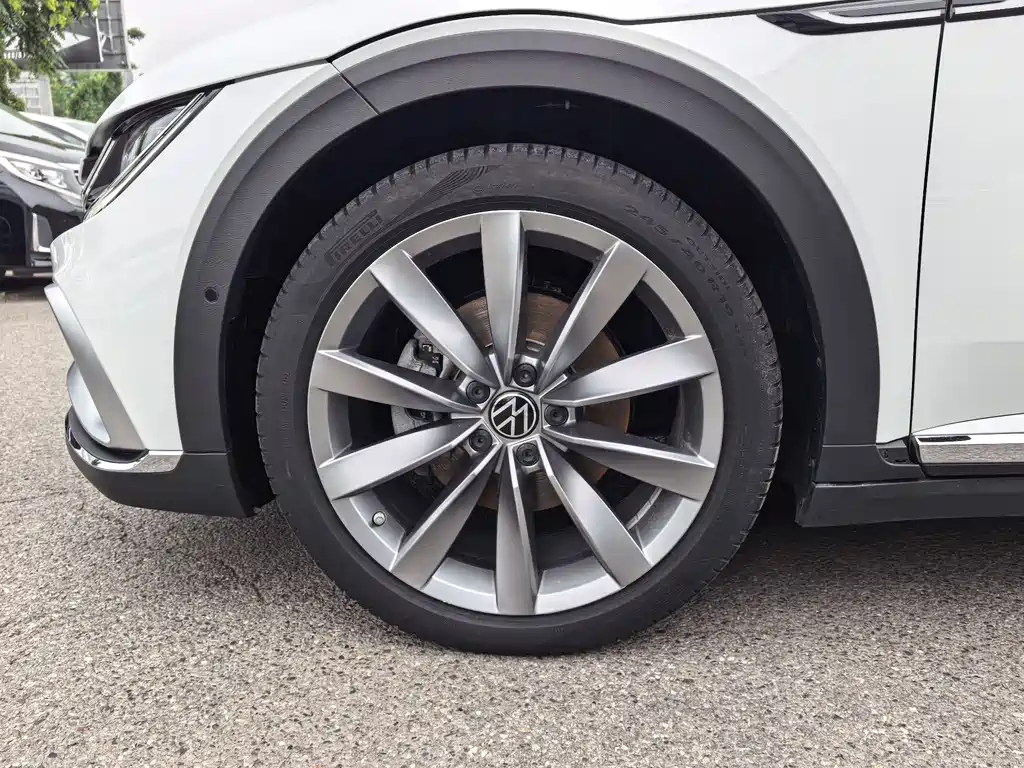 VW CC Shooting Brake 380 TSI Heart Hunter
