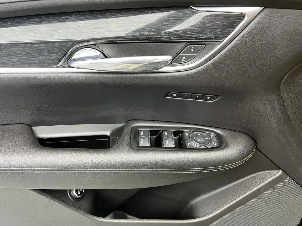 Cadillac XT5 28 T Luxury