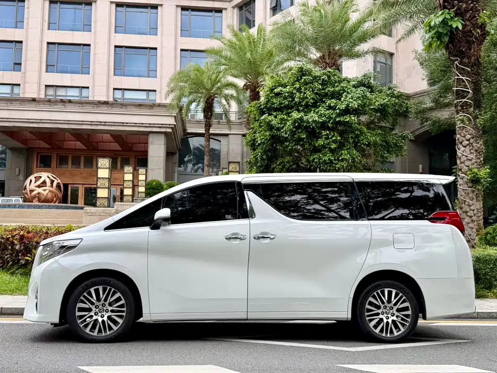 Alphard 3.5 L Luxury