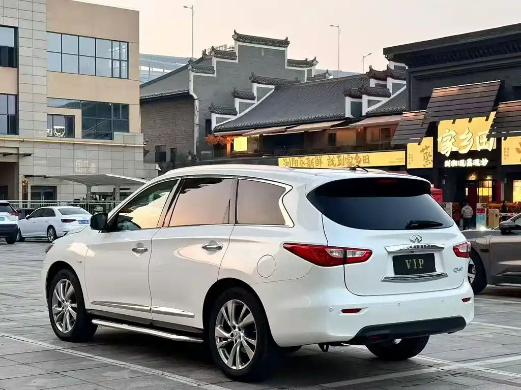 Infiniti QX60 (Import) 3.5 L 4 WD All-round