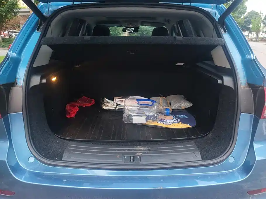 Roewe RX5 NEV eRX5 50 T Hybrid Connected Honor Supreme Flagship
