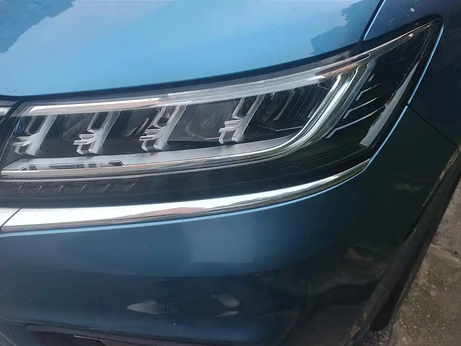Roewe RX5 NEV eRX5 50 T Hybrid Connected Honor Supreme Flagship
