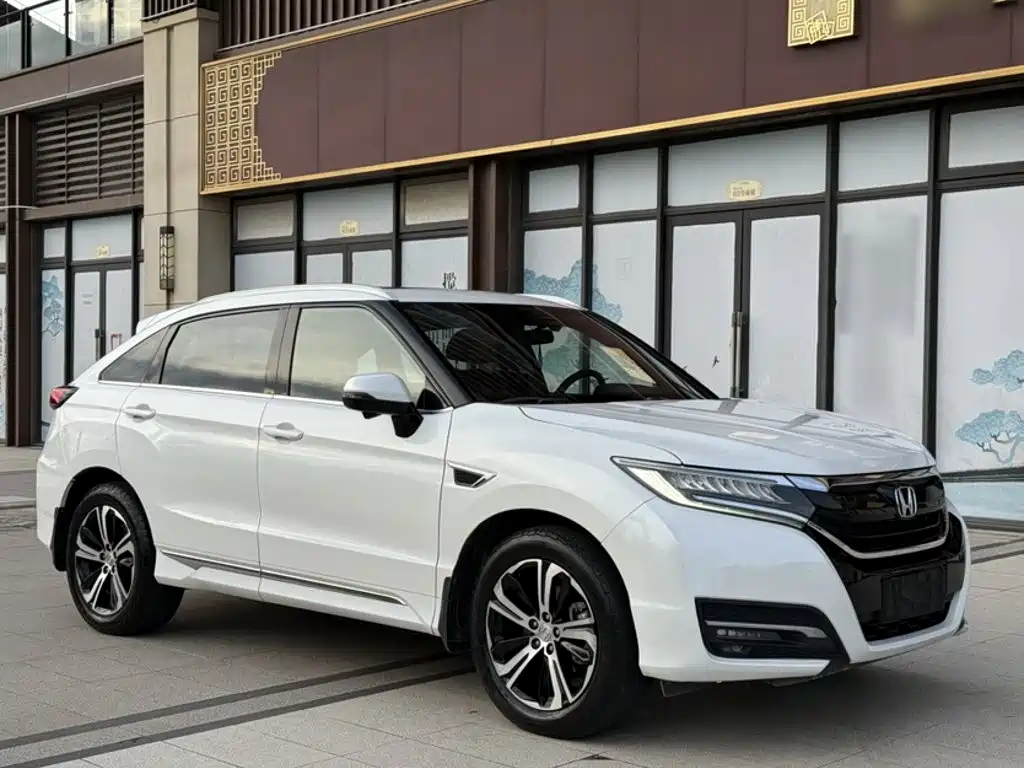 Honda UR-V 370 TURBO 2 WD Distinguished CN-V