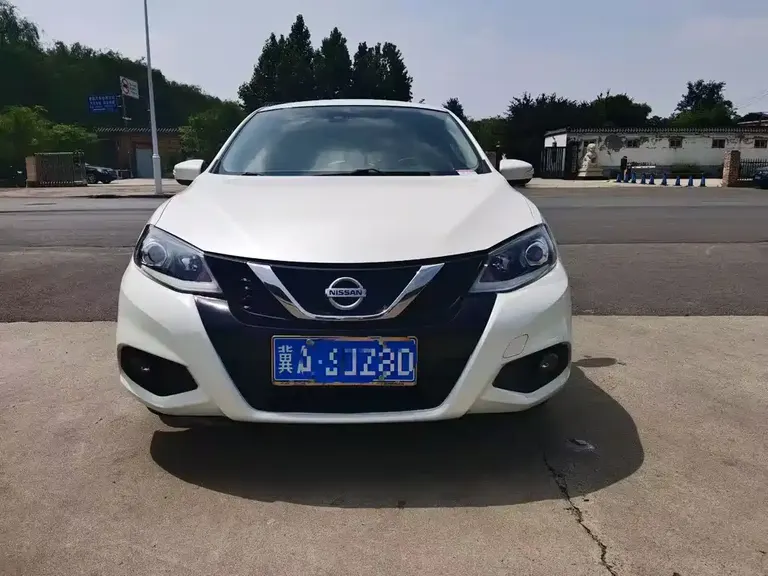 Nissan Tiida 1.6 L CVT Smart Enjoyment CN-VI