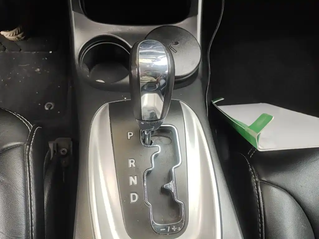 Journey 2.4 L 2 WD Premium Style