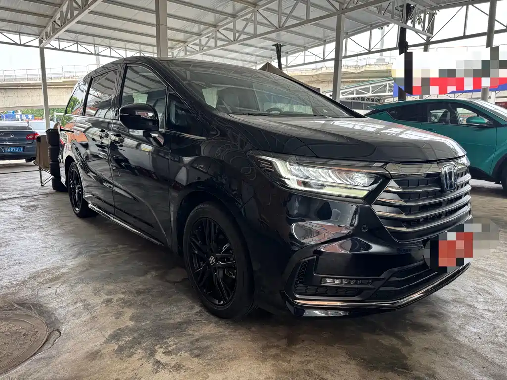 Odyssey 2.0 L e:HEV Sharp· Shine Enjoyment