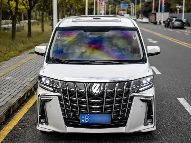 Toyota Alphard 3.5 L Luxury