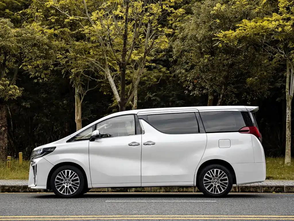 Alphard 3.5 L Luxury