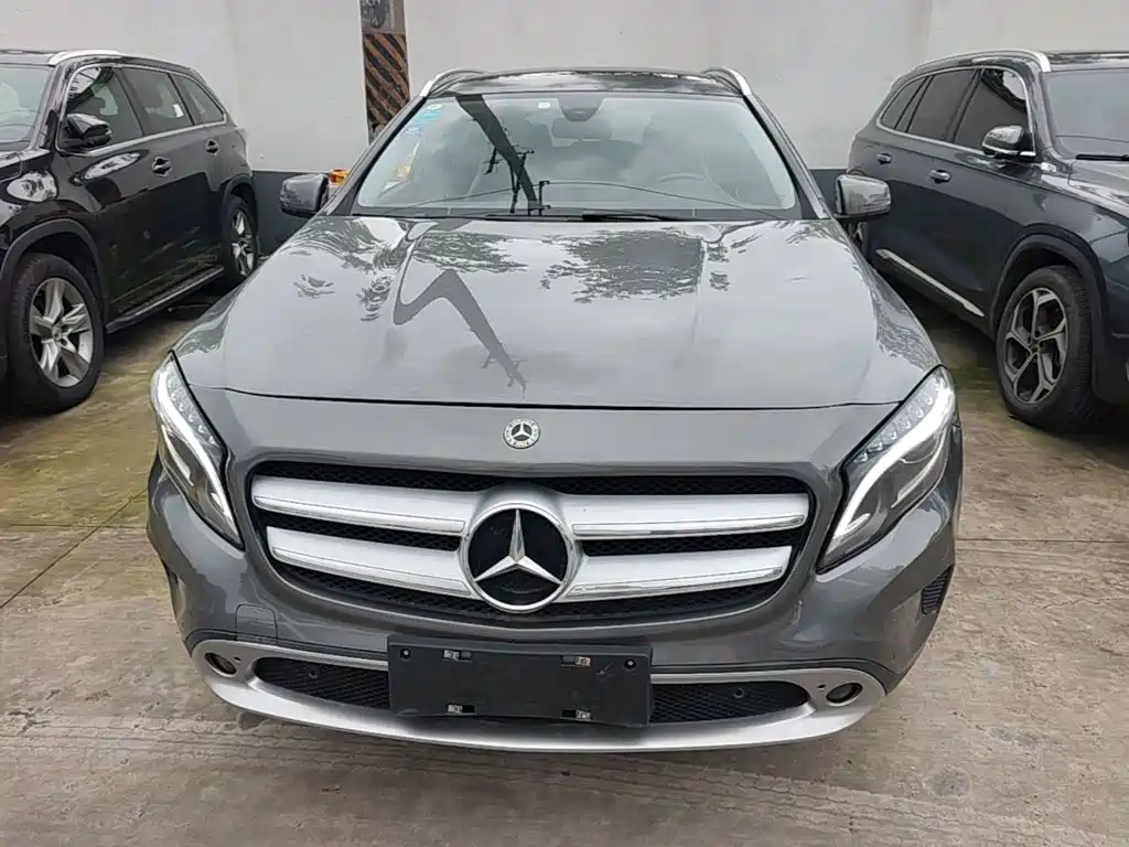 Mercedes-Benz GLA GLA 200 Fashion