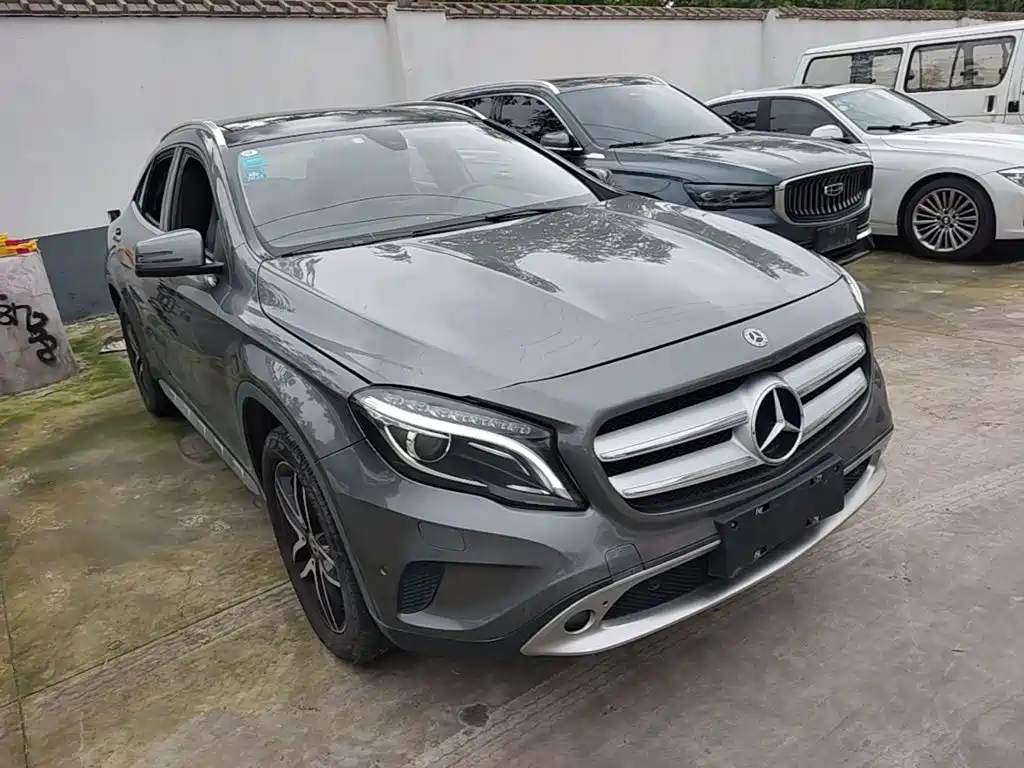 Mercedes-Benz GLA GLA 200 Fashion