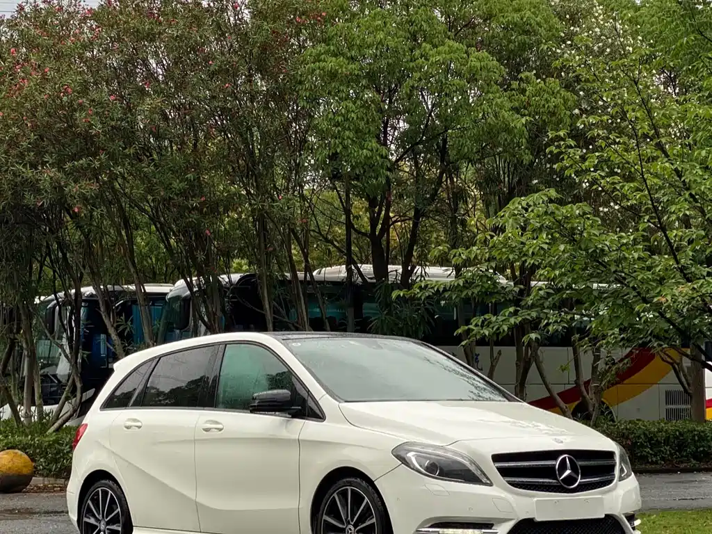 Mercedes-Benz B-Class B 200