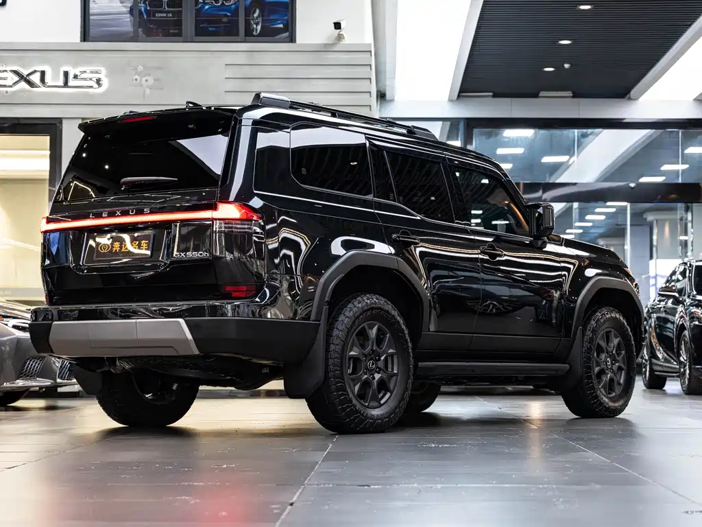Lexus GX OVERTRAIL Far Peak