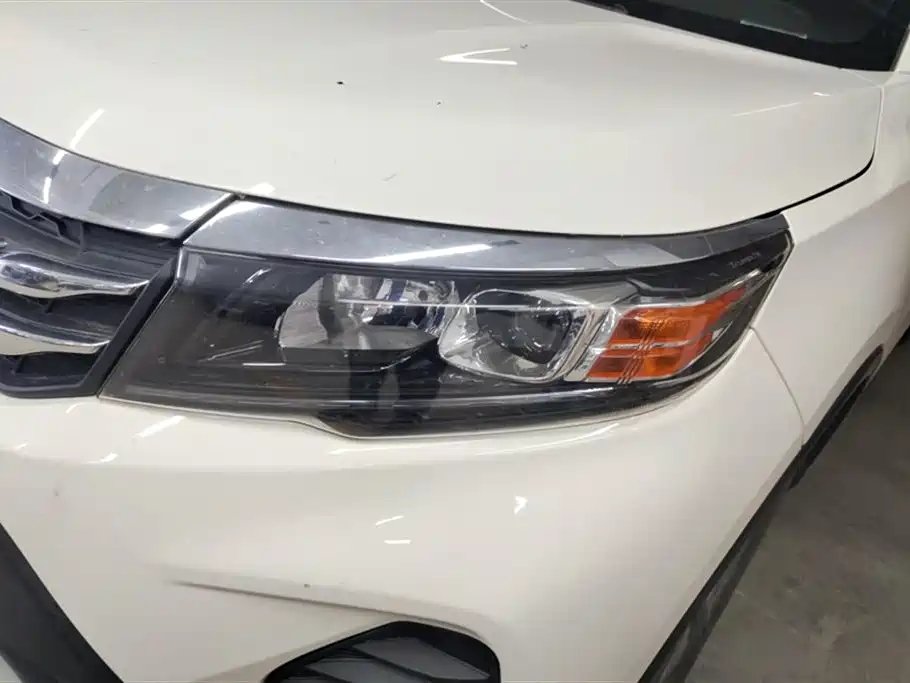 GAC Trumpchi GS3 传祺GS3 2019款 235 T 手动舒适版