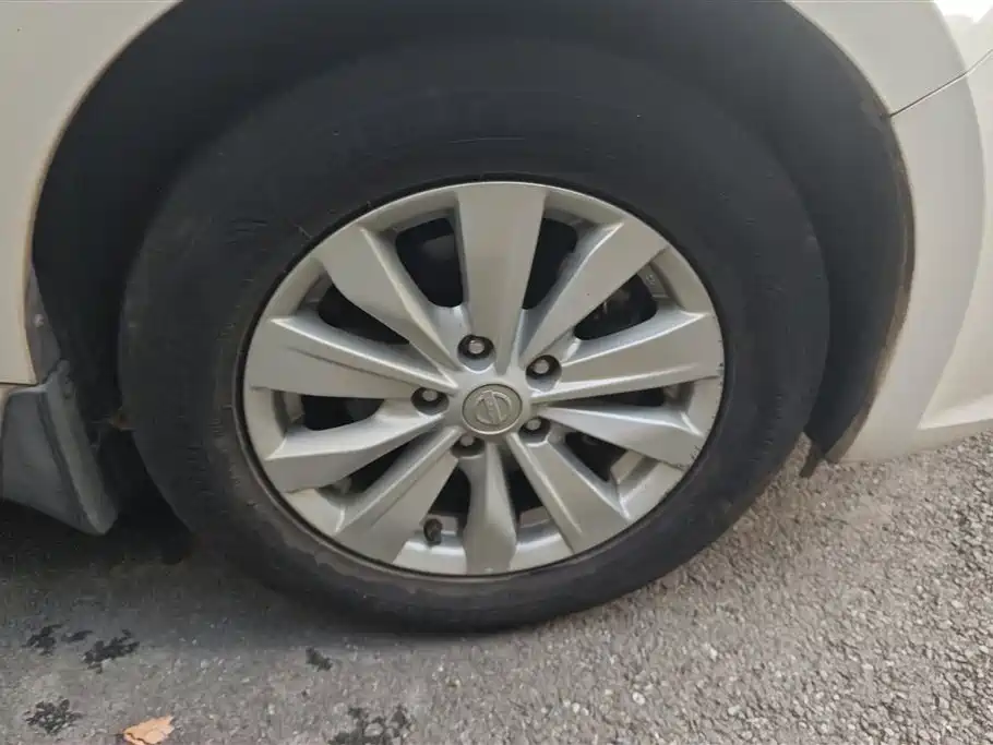 Teana 2.0 L XL Smart Progress
