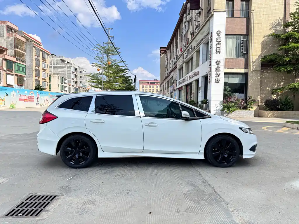 Jade 杰德 2014款 1.8 L CVT豪华版 5座