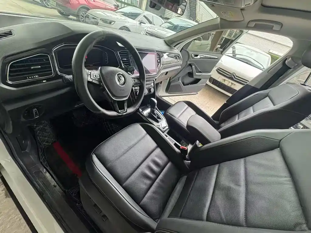 T-ROC 280 TSI DSG 2 WD Comfort Enjoyment PLUS
