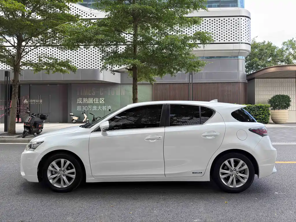 Lexus CT CT200 h Elite