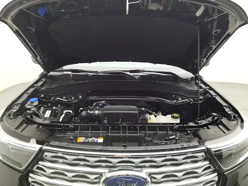Explorer EcoBoost 285 4 WD Titanium 7-seat
