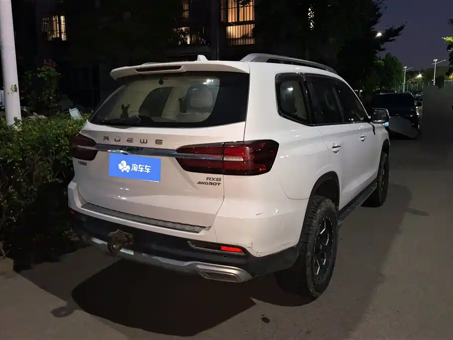 Roewe RX8 荣威RX8 2018款 30 T 智联网四驱旗舰版