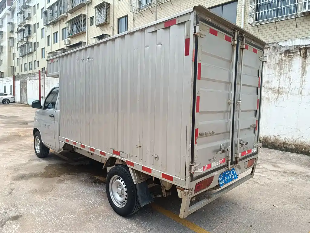 Wuling Rongguang New Truck 五菱荣光新卡 2019款 1.5 L单排L3 C