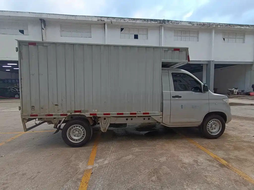 Wuling Rongguang New Truck 五菱荣光新卡 2019款 1.5 L单排L3 C