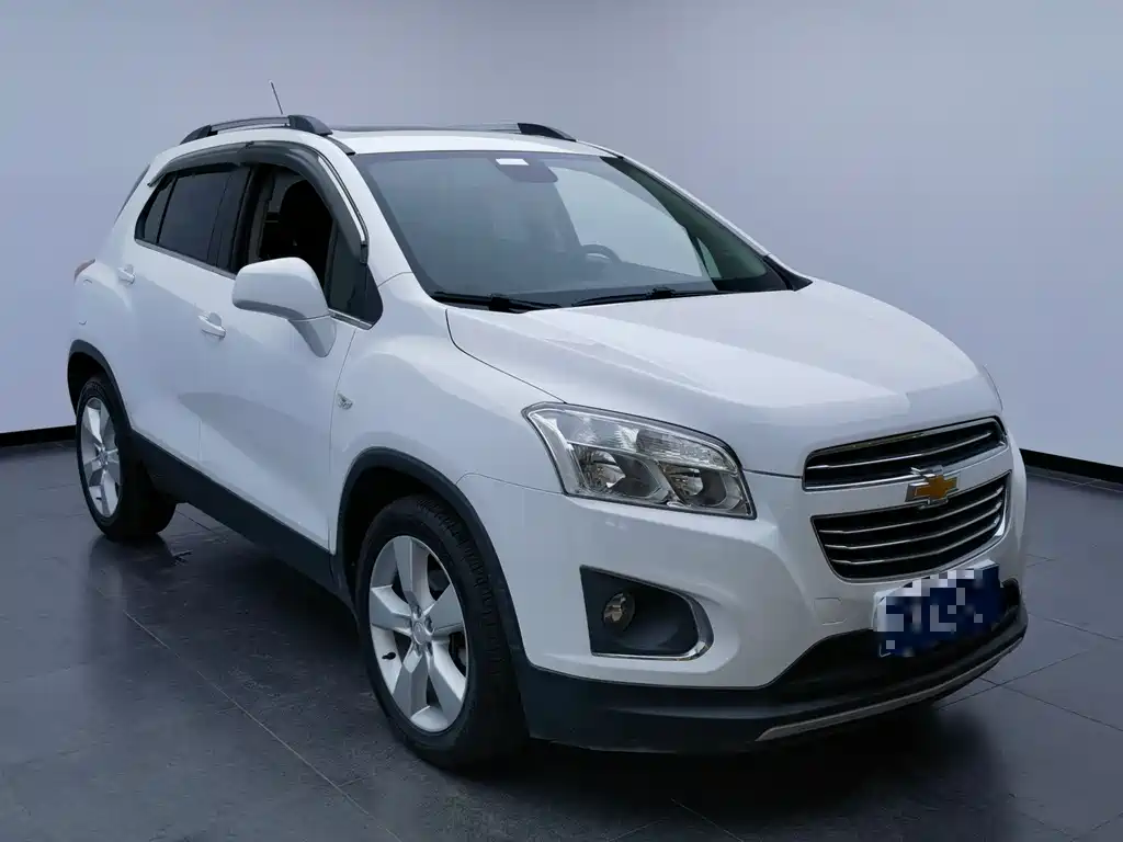 Tracker 1.4 T Auto 2 WD Luxury