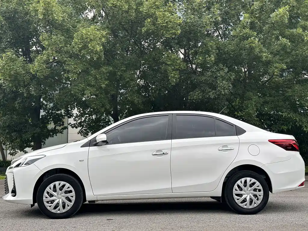 Vios 1.5 L CVT Creation