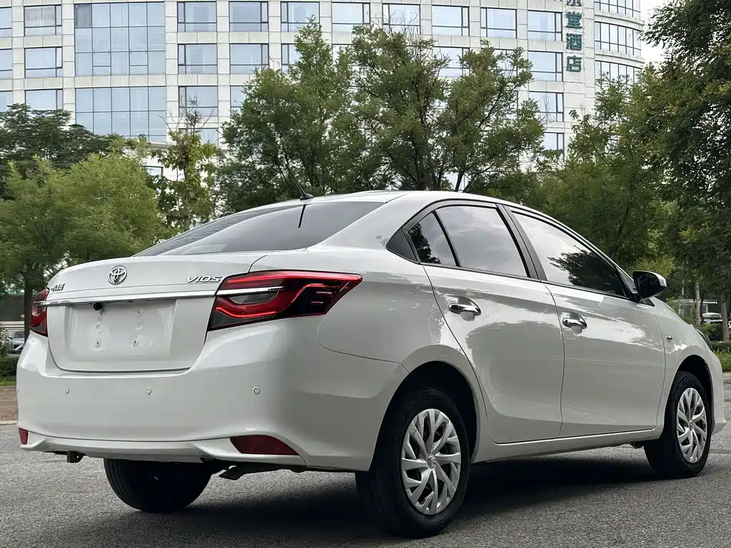 Vios 1.5 L CVT Creation