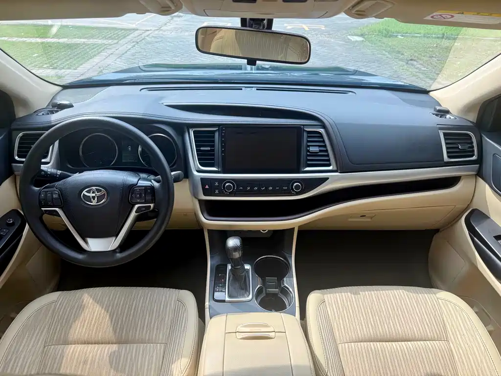 Highlander 2.0 T 2 WD Elite 7-seat