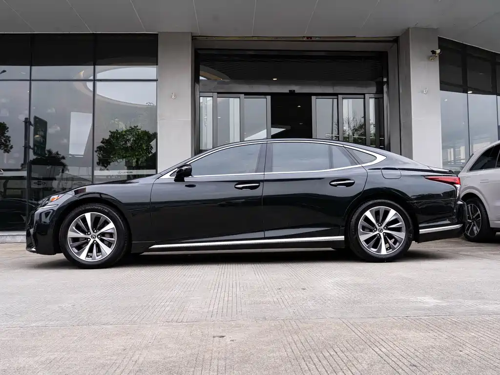 Lexus LS 350 Outstanding CN-V