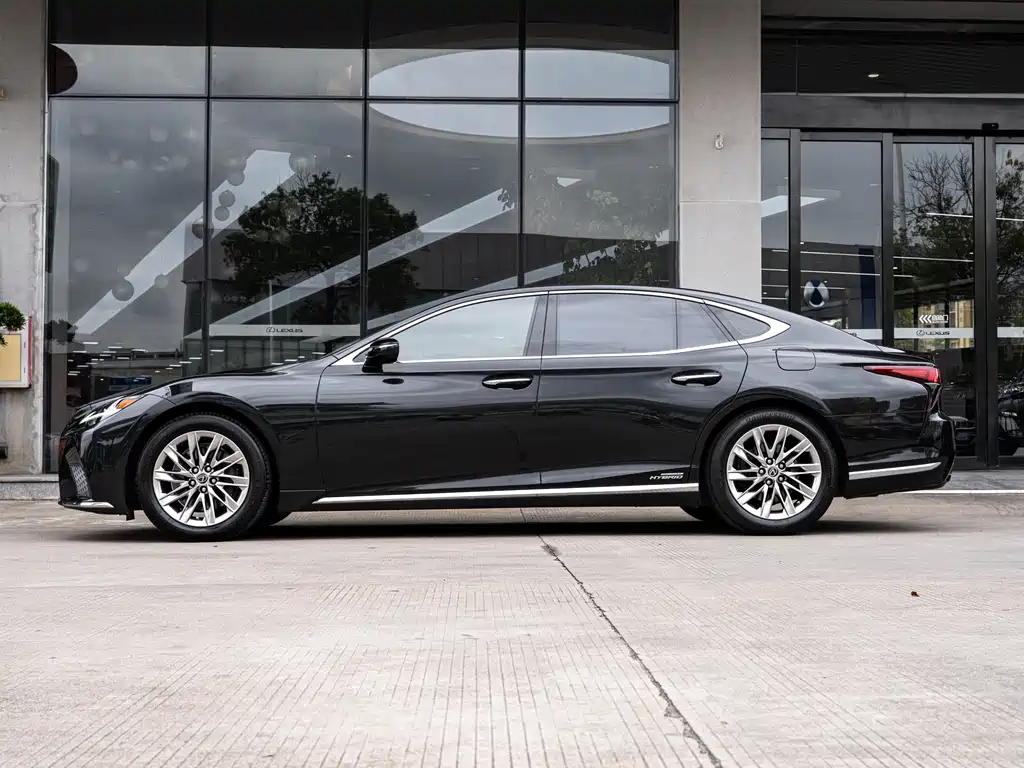 Lexus LS 500 h Luxury