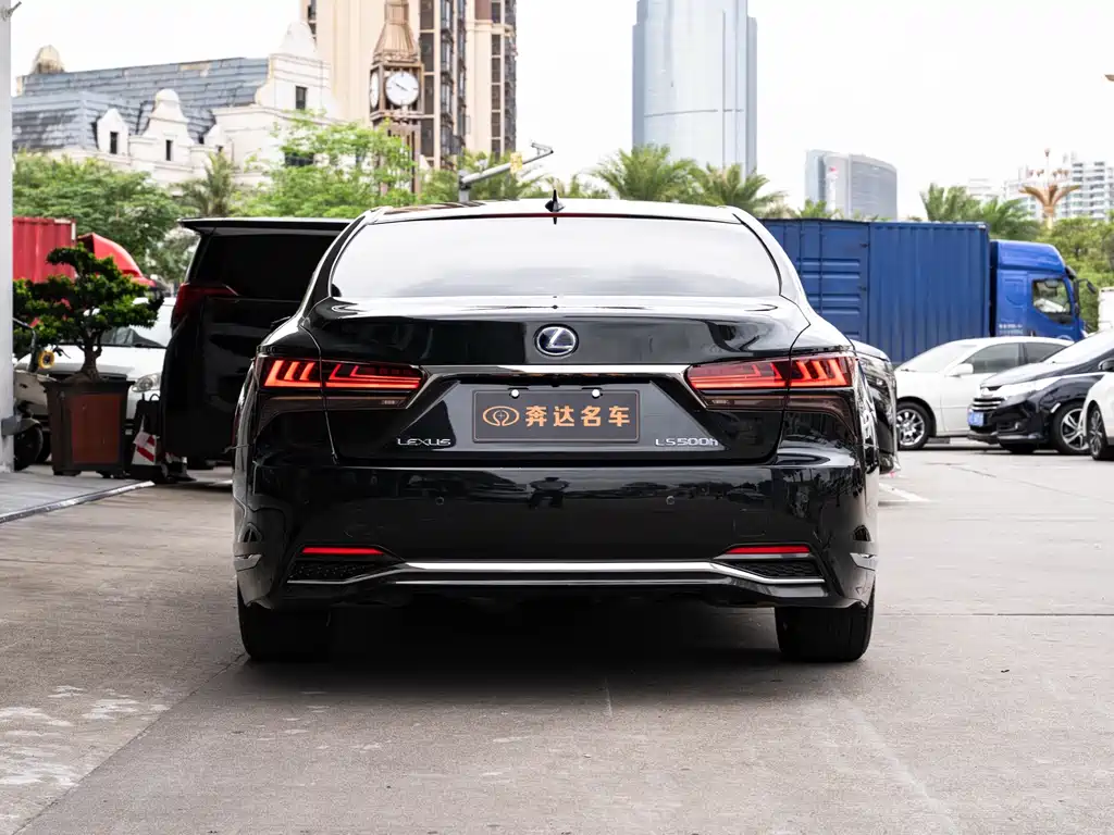 Lexus LS 500 h Luxury