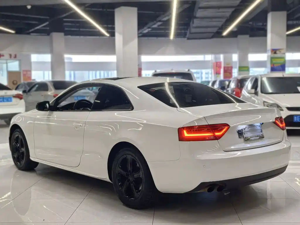 Audi A5 (Import) 2.0 TFSI Coupe