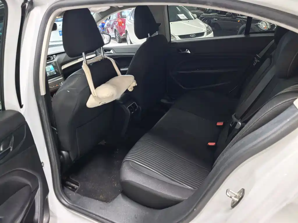 Peugeot 408 1.6 T Auto Luxury