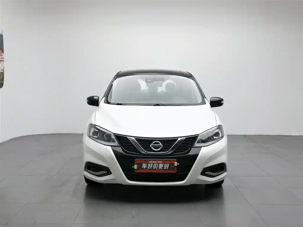 Tiida 1.6 L CVT Smart Travel