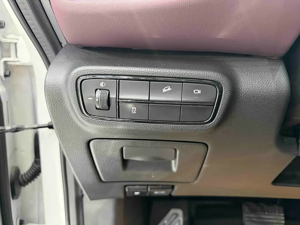 GAC Trumpchi M6 PRO 270 T DCT Premium