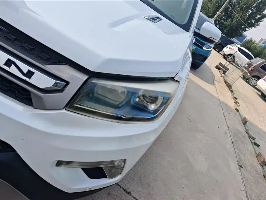 Changan CS75 2.0 L Manual Luxury CN-IV