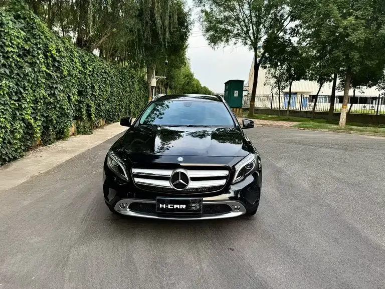 Mercedes-Benz GLA GLA 200 Fashion