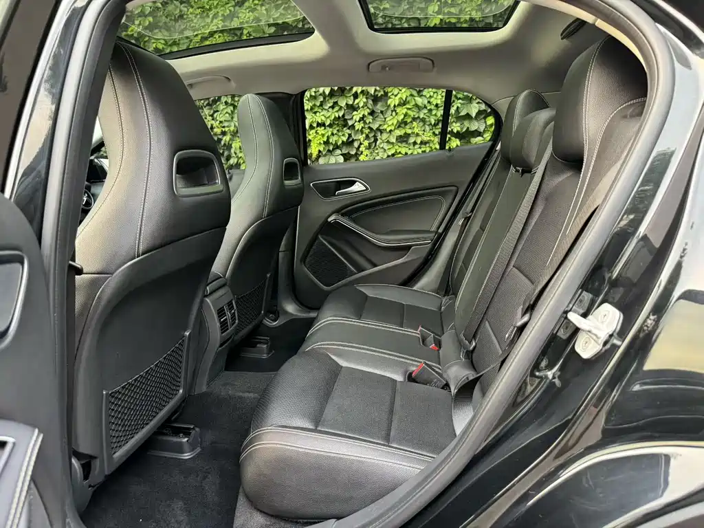 Mercedes-Benz GLA GLA 200 Fashion