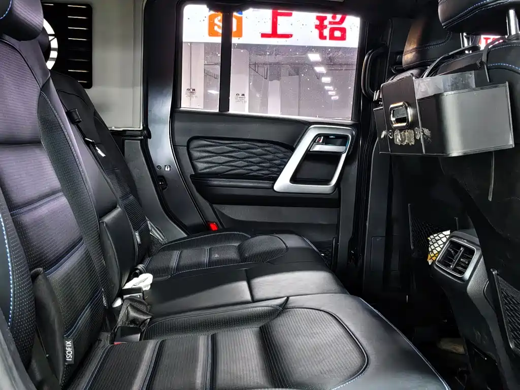 BAIC BJ40 2.0 D Auto 4 WD Blade Hero Swordsman